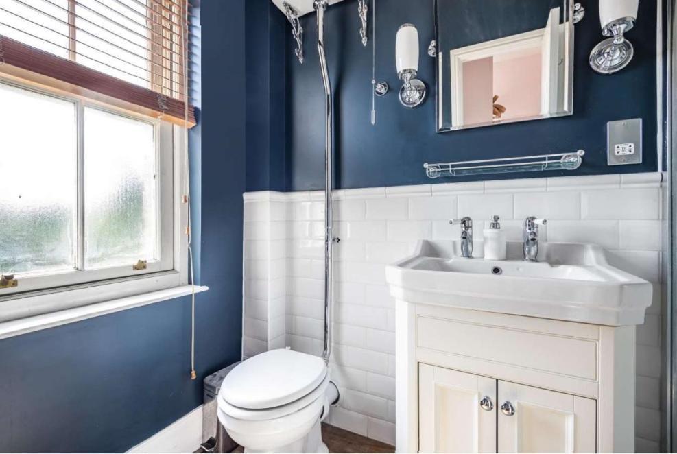 Pinewood Cottage Watford  Dış mekan fotoğraf
